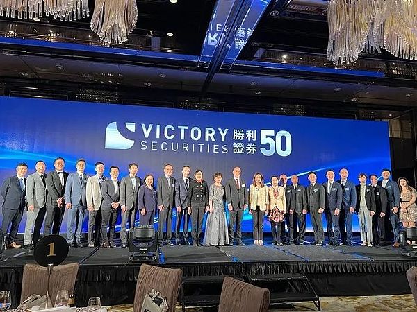2025年区块链早餐：比特币或将颠覆房地产，Solana生态持续火爆